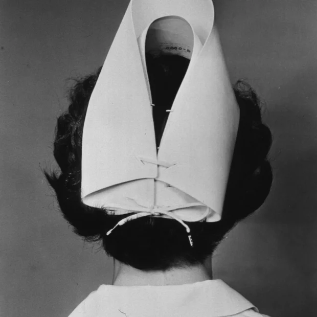 Acerca de P.L.T. 5 Retrato de una enfermera